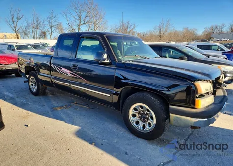 2005 Chevrolet Silverado C1500 z USA, uszkodzony, nr VIN 2GCEC19T751205696